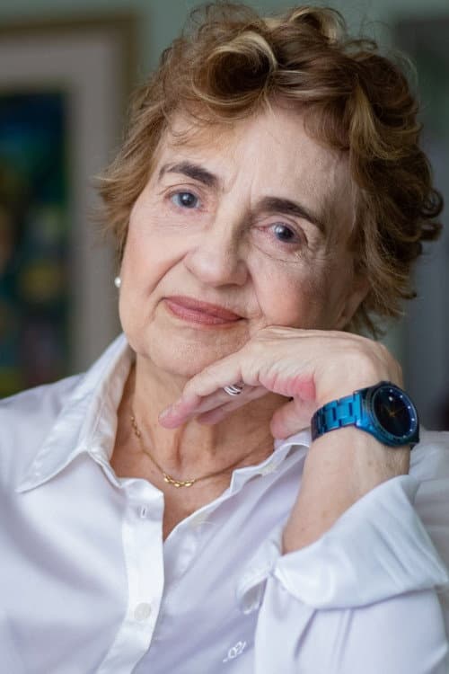 Fernanda Quinderé